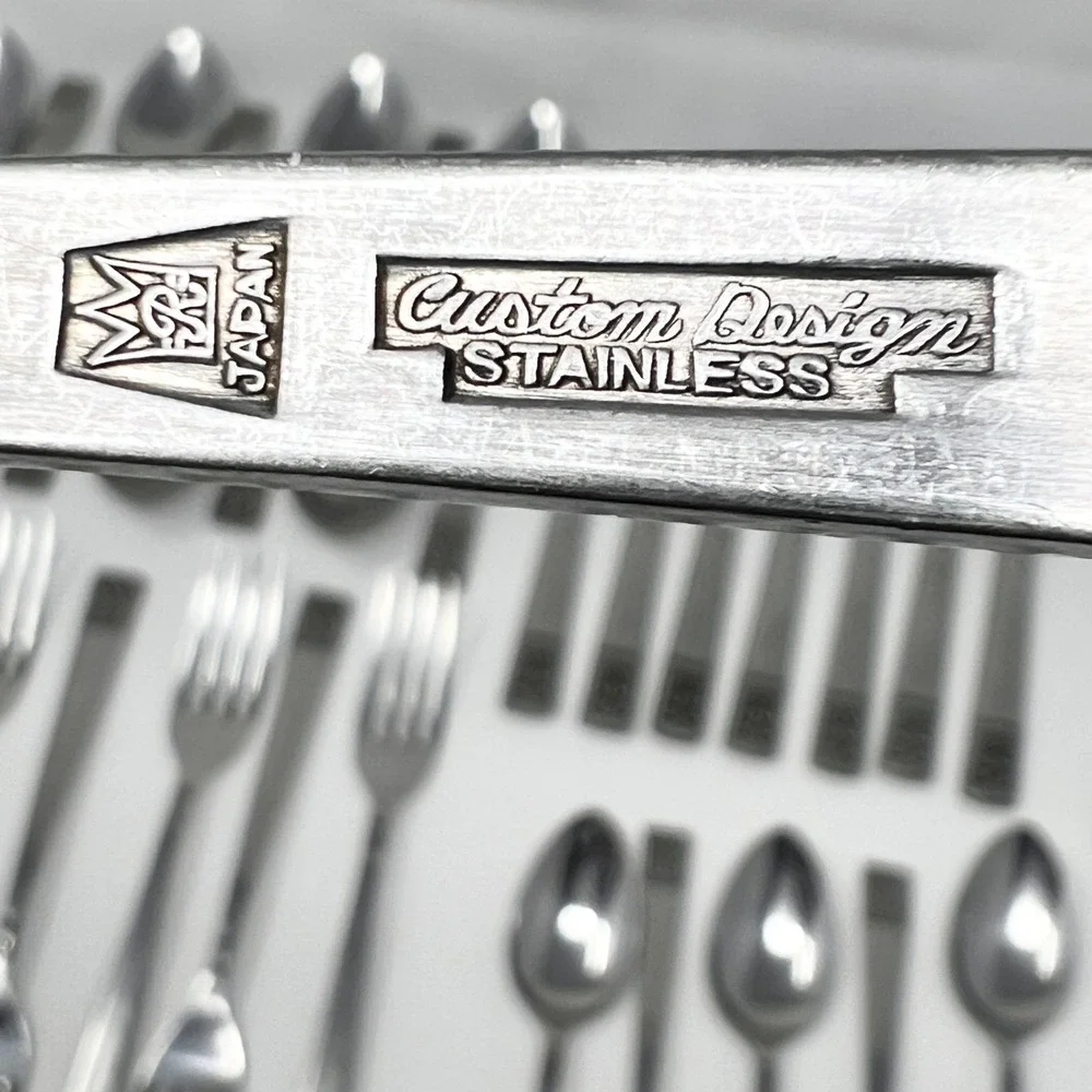 Vintage Custom Design CUD1 Stainless Japan Flatware Set 31 Pc MCM Scroll Pattern